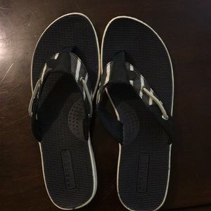 Sperry flip flops
